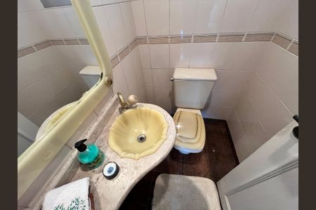 Apartamento à venda com 174m², 4 quartos e 4 vagasLavabo