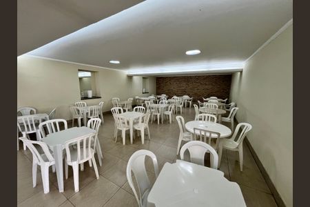 Apartamento à venda com 174m², 4 quartos e 4 vagasÁrea comum - Salão de festas