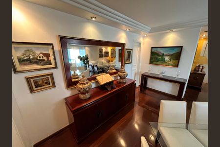 Apartamento à venda com 174m², 4 quartos e 4 vagasSala