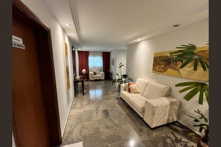 Apartamento à venda com 174m², 4 quartos e 4 vagasHall de entrada