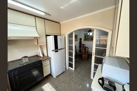 Apartamento à venda com 174m², 4 quartos e 4 vagasCozinha