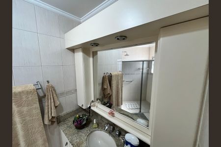 Apartamento à venda com 174m², 4 quartos e 4 vagasBanheiro da Suíte