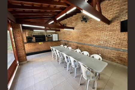 Apartamento à venda com 174m², 4 quartos e 4 vagasÁrea comum - Churrasqueira