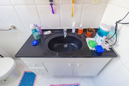 Casa à venda com 100m², 2 quartos e 1 vagaDetalhe - Banheiro 1