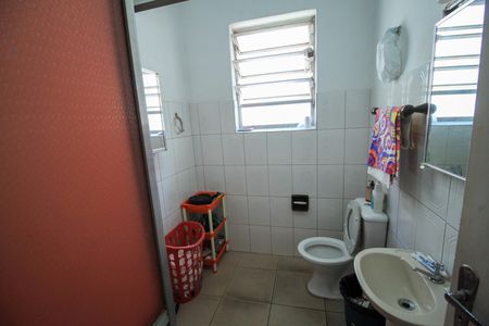 Casa à venda com 150m², 3 quartos e 3 vagasBanheiro 1