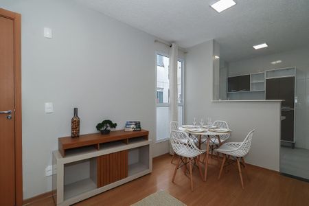 Sala de apartamento à venda com 2 quartos, 41m² em Protásio Alves, Porto Alegre