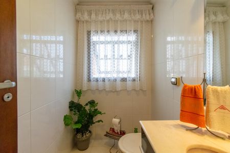 Casa à venda com 650m², 3 quartos e 2 vagas Casa à venda com 650m², 3 quartos e 2 vagasLavabo