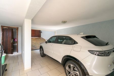 Casa à venda com 650m², 3 quartos e 2 vagas Casa à venda com 650m², 3 quartos e 2 vagasGaragem