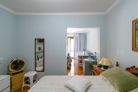 Casa à venda com 650m², 3 quartos e 2 vagas Casa à venda com 650m², 3 quartos e 2 vagasSuíte 2