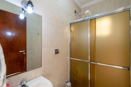 Casa à venda com 650m², 3 quartos e 2 vagas Casa à venda com 650m², 3 quartos e 2 vagasBanheiro de serviço