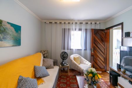 Casa à venda com 650m², 3 quartos e 2 vagas Casa à venda com 650m², 3 quartos e 2 vagasSala de TV