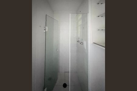 Apartamento à venda com 57m², 2 quartos e 2 vagasBanheiro da Suíte
