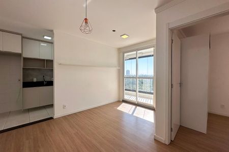 Sala de apartamento à venda com 2 quartos, 57m² em Vila das Mercês, São Paulo