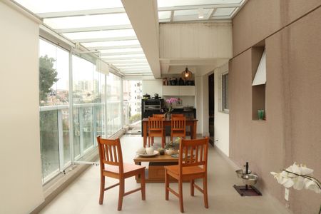 Apartamento à venda com 101m², 2 quartos e 2 vagasVaranda da Sala