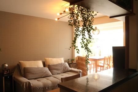 Apartamento à venda com 101m², 2 quartos e 2 vagasSala