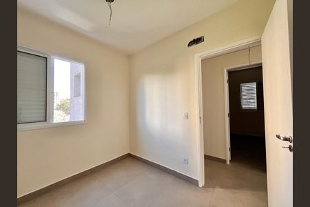 Apartamento à venda com 76m², 3 quartos e 2 vagasQuarto 2