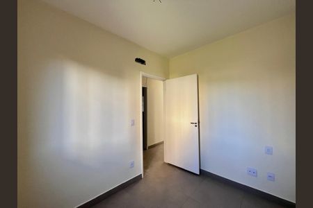 Apartamento à venda com 76m², 3 quartos e 2 vagasQuarto 2