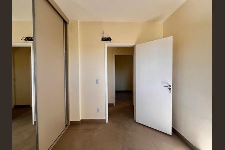 Apartamento à venda com 76m², 3 quartos e 2 vagasQuarto