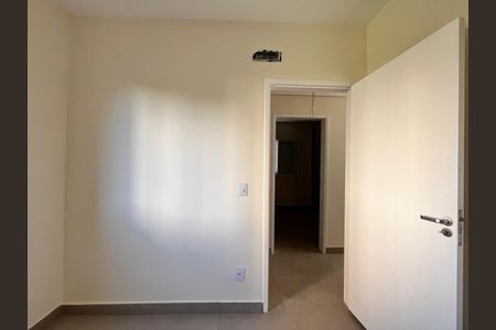 Apartamento à venda com 76m², 3 quartos e 2 vagasQuarto 2