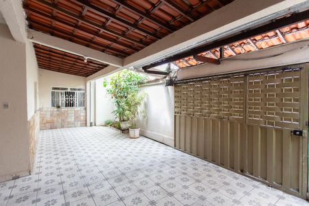 Casa para alugar com 115m², 3 quartos e 2 vagasGaragem