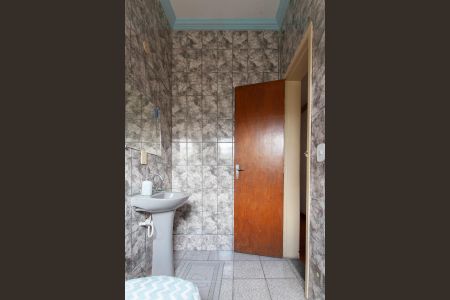 Casa para alugar com 115m², 3 quartos e 2 vagasBanheiro Social