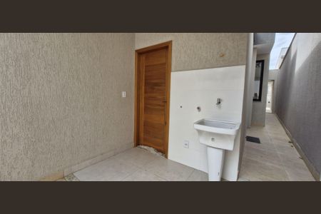 Casa à venda com 288m², 3 quartos e 4 vagas Casa à venda com 288m², 3 quartos e 4 vagasÁrea de Serviço