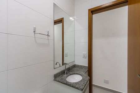 Casa de condomínio para alugar com 80m², 2 quartos e 1 vaga Casa de condomínio para alugar com 80m², 2 quartos e 1 vagaBanheiro