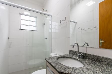 Casa de condomínio para alugar com 80m², 2 quartos e 1 vaga Casa de condomínio para alugar com 80m², 2 quartos e 1 vagaBanheiro