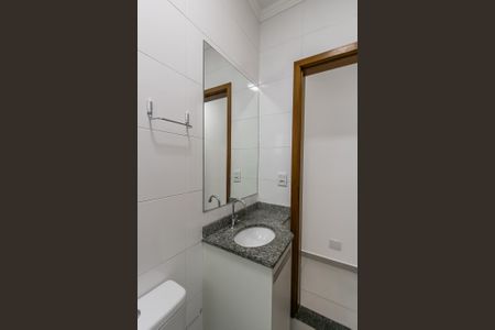 Casa de condomínio para alugar com 80m², 2 quartos e 1 vaga Casa de condomínio para alugar com 80m², 2 quartos e 1 vagaBanheiro