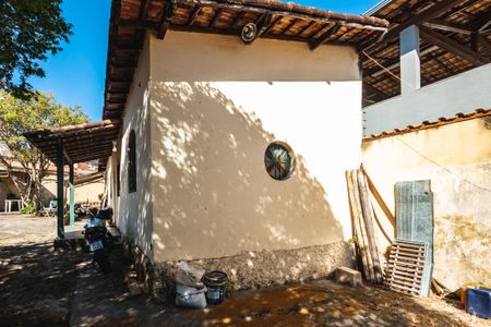 Casa à venda com 100m², 2 quartos e 15 vagasQuintal