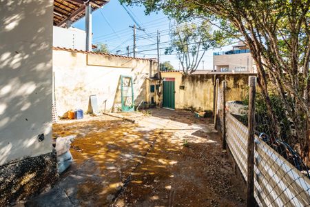 Casa à venda com 100m², 2 quartos e 15 vagasQuintal
