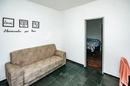 Sala de casa à venda com 2 quartos, 100m² em Vila Cloris, Belo Horizonte