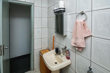 Casa à venda com 100m², 2 quartos e 15 vagasBanheiro Social