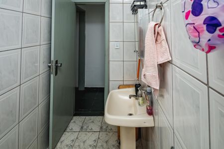 Casa à venda com 100m², 2 quartos e 15 vagasBanheiro Social