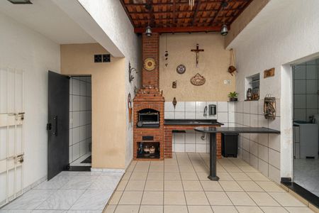 Casa à venda com 126m², 3 quartos e 2 vagasChurrasqueira