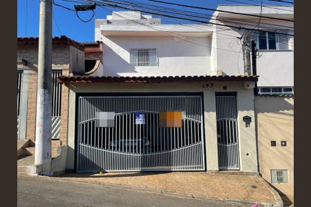 Casa à venda com 126m², 3 quartos e 2 vagasFachada + Placa