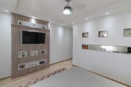 Casa à venda com 126m², 3 quartos e 2 vagasSuíte