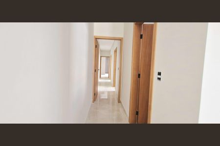 Corredor de casa à venda com 3 quartos, 230m² em Várzea, Lagoa Santa