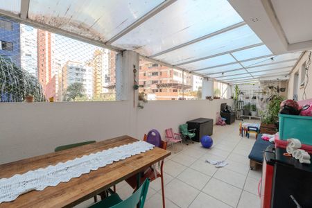 Apartamento à venda com 139m², 3 quartos e 1 vagaVaranda
