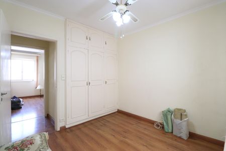 Apartamento à venda com 120m², 3 quartos e 2 vagasQuarto 2