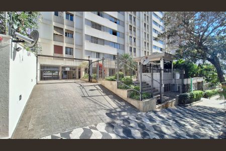 Apartamento à venda com 120m², 3 quartos e 2 vagasFachada