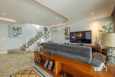 Sala de casa de condomínio à venda com 4 quartos, 354m² em Recreio dos Bandeirantes, Rio de Janeiro