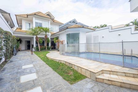 Área externa de casa de condomínio à venda com 4 quartos, 354m² em Recreio dos Bandeirantes, Rio de Janeiro