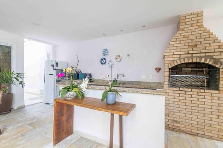 Casa de condomínio à venda com 354m², 4 quartos e 4 vagasÁrea externa