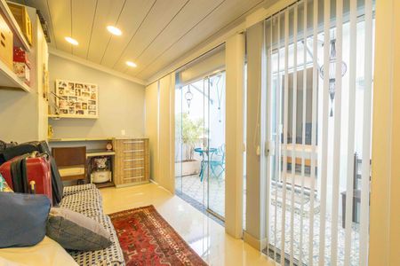 Casa de condomínio à venda com 354m², 4 quartos e 4 vagasQuarto