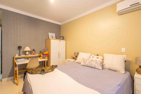 Casa de condomínio à venda com 354m², 4 quartos e 4 vagasSuíte 2