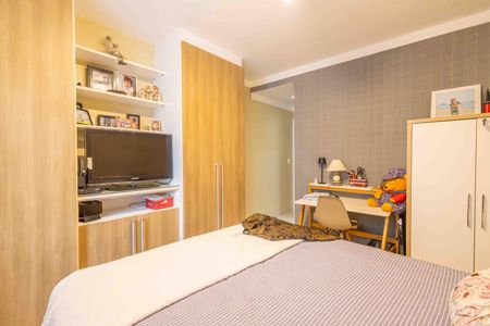 Casa de condomínio à venda com 354m², 4 quartos e 4 vagasSuíte 2