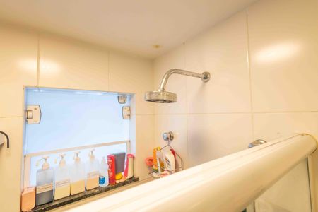 Casa de condomínio à venda com 354m², 4 quartos e 4 vagasBanheiro 1 da Suíte 1