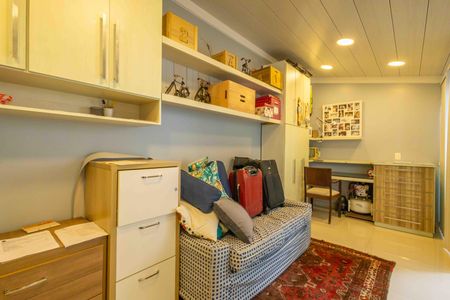 Casa de condomínio à venda com 354m², 4 quartos e 4 vagasQuarto