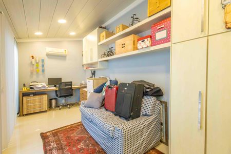 Casa de condomínio à venda com 354m², 4 quartos e 4 vagasQuarto